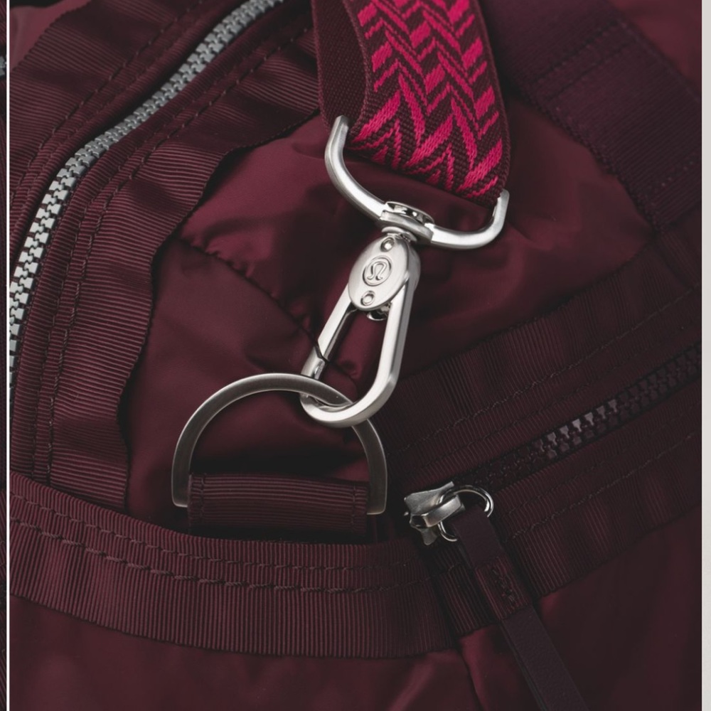 Lululemon Gym To Win Duffel - Picture 5 of 15
